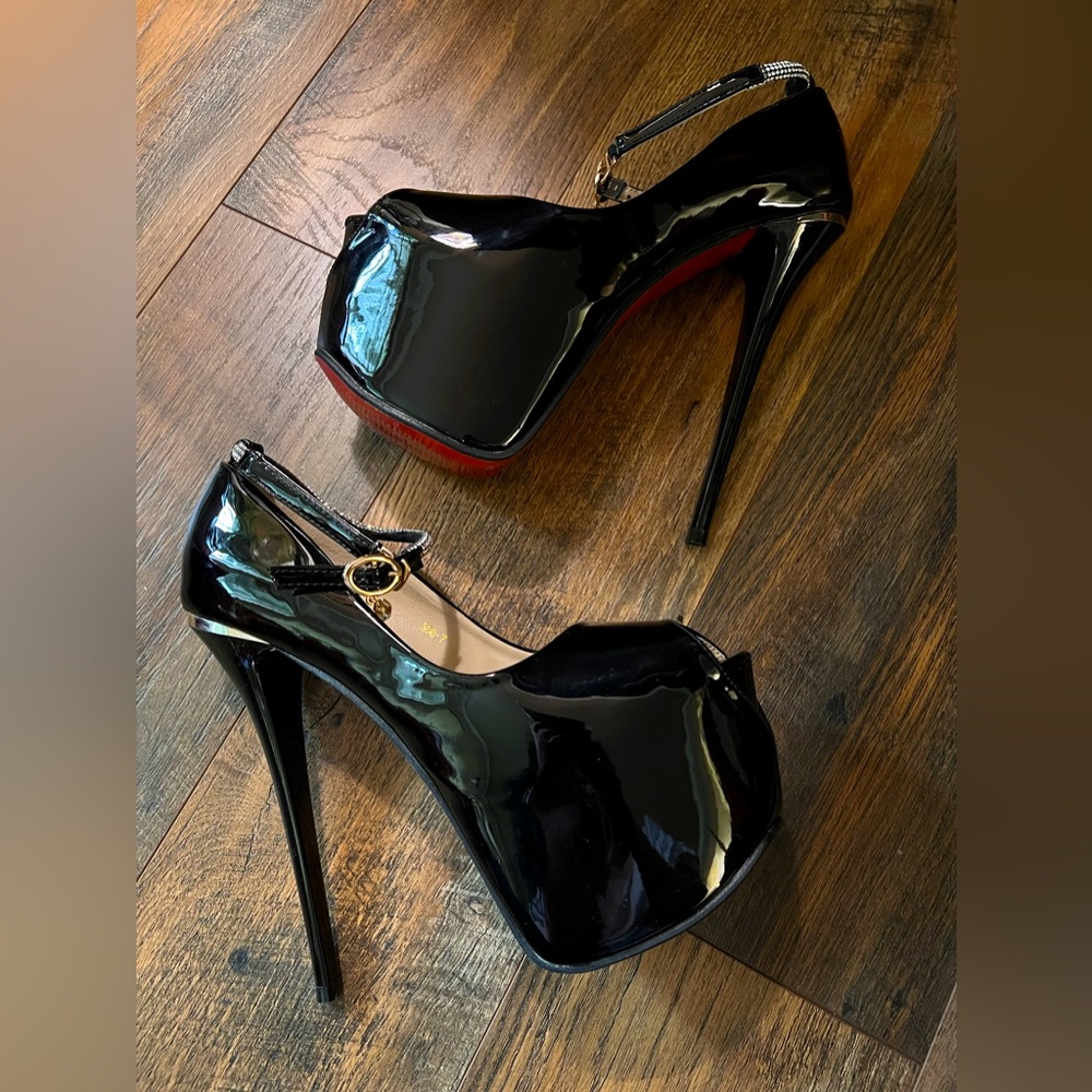 ❌SOLD❌Black Patent Platform Peep Toe Heels with Ankle Strap 8.5/40